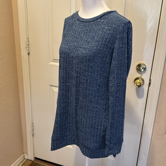 Tunic sweater - Picture 2 of 4